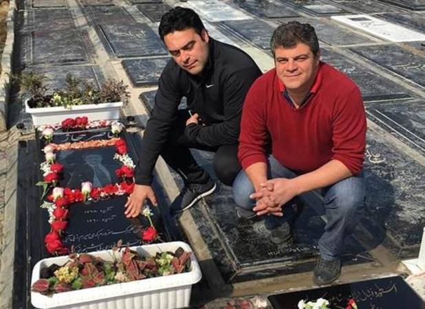 یک پرسپولیسی از خجالت تاجرنیا درآمد