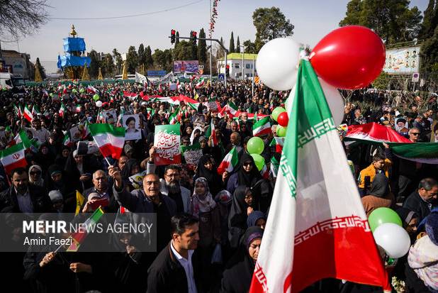 مدیرکل تبلیغات اسلامی فارس ازحضور مردم در راهپیمایی ۲۲بهمن قدردانی کرد