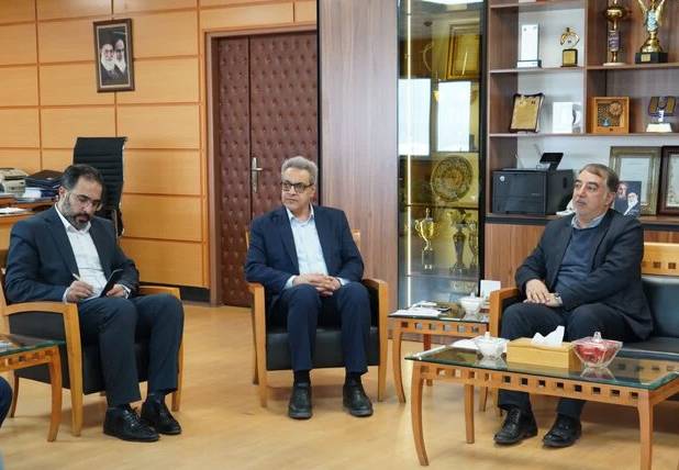 هم‌افزایی بانکی برای رونق گردشگری و صنایع‌دستی همدان/ پرداخت تسهیلات شتاب می‌گیرد