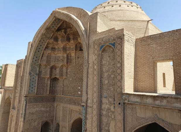 مرمت غیر اصولی مسجد باستانی ورامین