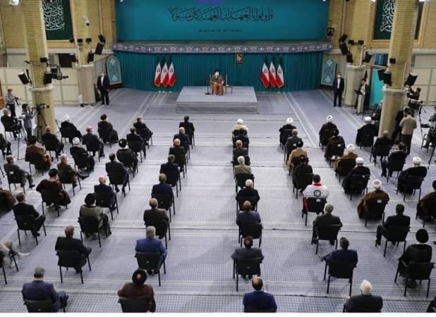 دیدارسران قوا و جمعی از مسئولان نظام با رهبرانقلاب