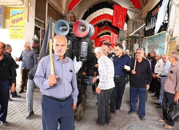 نوید ماه محرم با چاووش خوانی کاشی‌ها