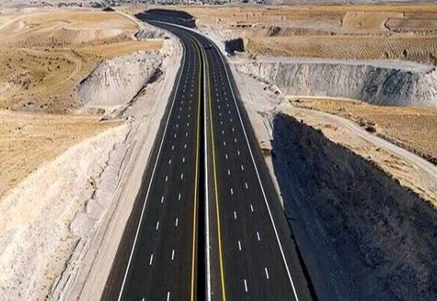 آغاز عملیات اجرایی قطعه نخست آزادراه شیراز ـ بوشهر