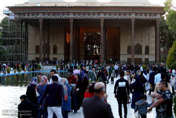 اقامت گردشگران در اصفهان به مرز یک میلیون نفر رسید