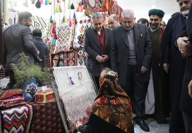 زنان شهر ملی گلیم عنبران، هنری جهانی خلق می‌کنند