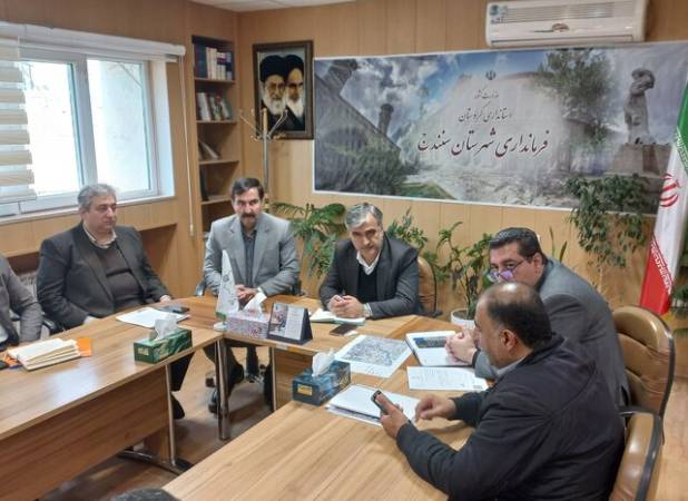 فرماندار سنندج: تأمین آب شرب شهر حسین‌آباد از سد آزاد در دستور کار قرار گرفت