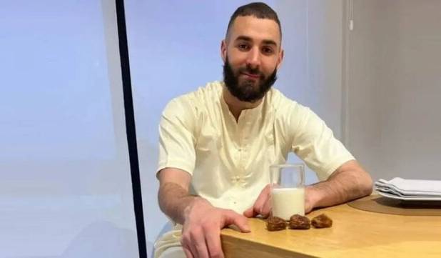 کریم بنزما با زبان روزه بهتر بازی می‌کند