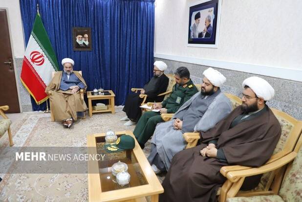 مساجد باید به محور اصلی فعالیت‌های فرهنگی و اجتماعی تبدیل شوند