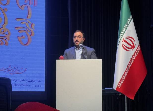 علامتی: سرمایه‌گذاری در شعر کودک، سرمایه‌گذاری در آینده کشور است