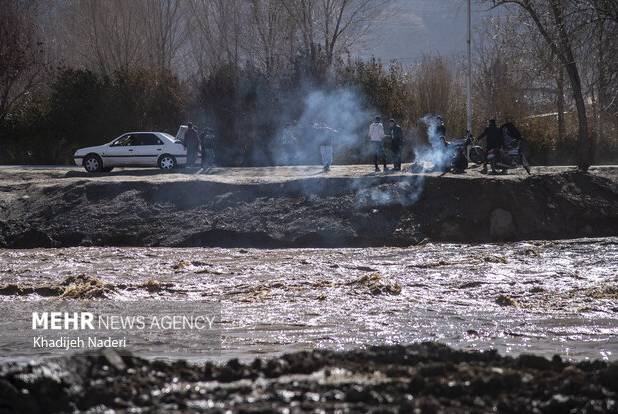 مردم پایتخت از رودخانه ها فاصله بگیرند