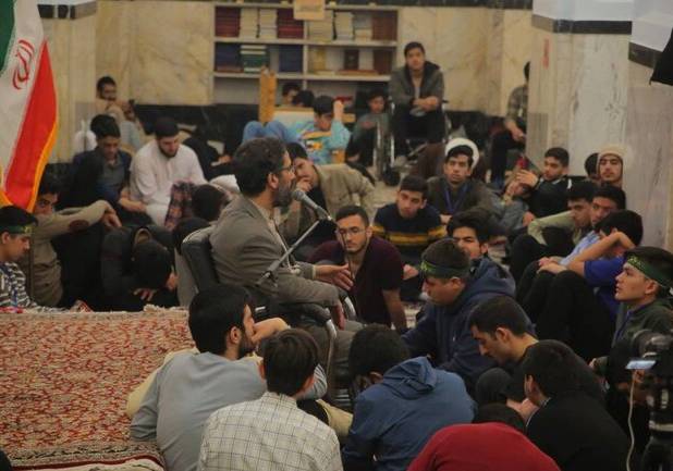 اعتکاف دانش‌آموزی در حرم رضوی؛پیوند نسل نوجوان با سیره امیرالمؤمنین(ع)