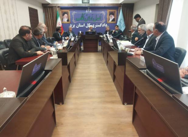 کثرت کاندیداها می‌تواند اعتبار شورای منتخب را پایین بیاورد