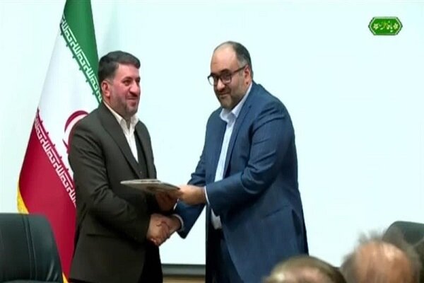تفاهمنامه سند آمایش سرزمینی و طرح تحولی یزد نوین امضاء شد