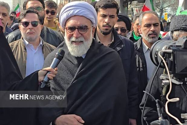 وحدت و انسجام ملت، ضامن عزت و پیشرفت کشور است