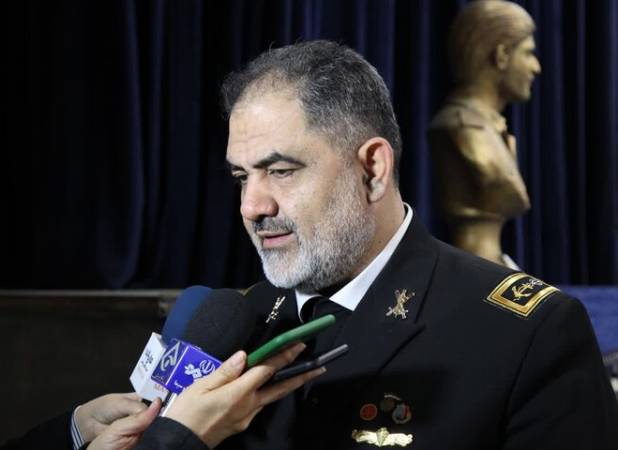 امیر دریادار ایرانی: حضور ناوگان فرامنطقه‌ای در غرب آسیا غیرموجه است