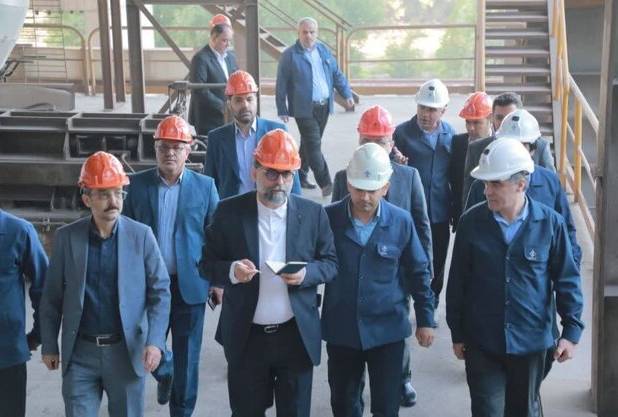 معاون وزیر صمت: حمایت از واحدهای بزرگ صنعتی و رفع موانع تولید از اولویت‌های وزارت است