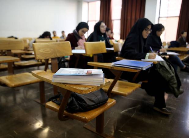 وزارت علوم امروز درباره تعویق امتحانات دانشگاه‌ها تصمیم‌گیری می‌کند