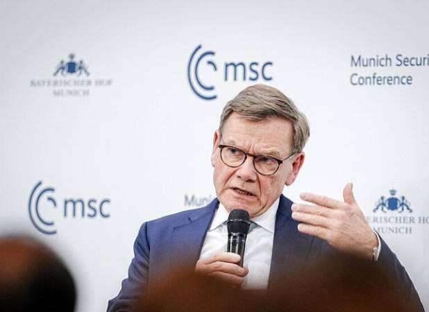 پاریس درباره «حاکمیت اروپایی» حرف‌های زیادی می‌زند، اما هزینه نمی‌کند