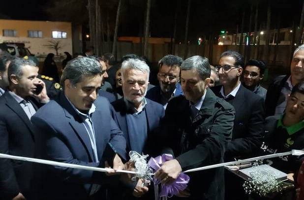 استاندار اصفهان پروژه‌های بادرود را افتتاح و کلنگ‌زنی کرد