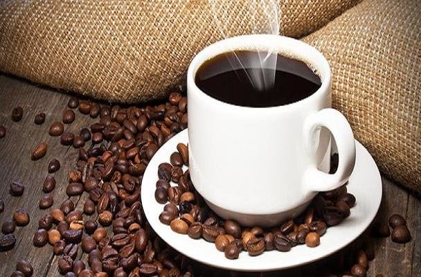 نوشیدن قهوه ریسک ابتلا به آلزایمر را کاهش می دهد