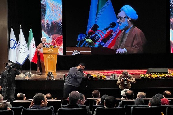 تأکید بر تکمیل زنجیره «حکمرانی کتاب رشد»