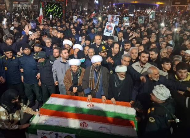 قیام حماسی خوی در سوگ رهبر شهید و تشییع پیکر مدافعان وطن