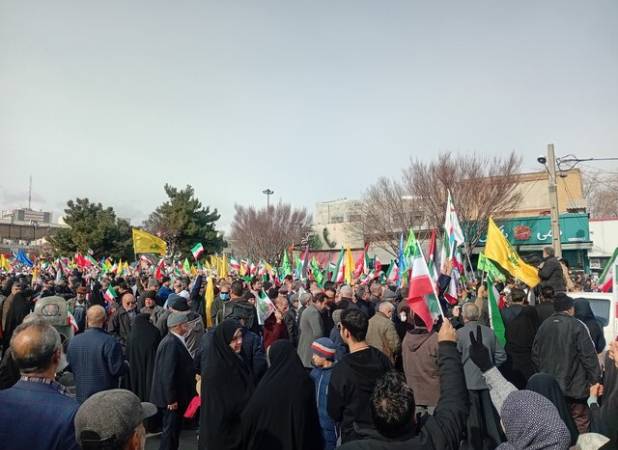 مراسم راهپیمایی ۲۲ بهمن در اراک آغاز شد