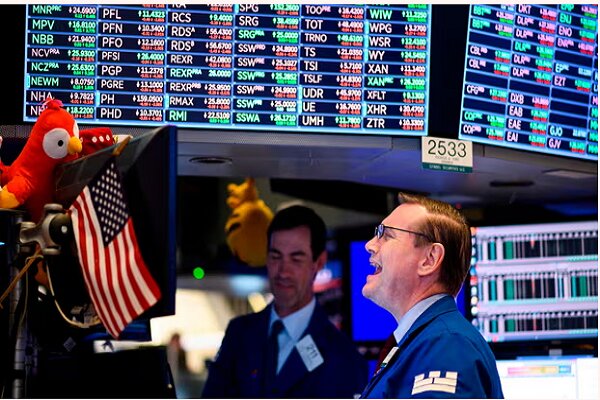 سقوط سنگین وال‌استریت درسایه جنگ افروزی ترامپ