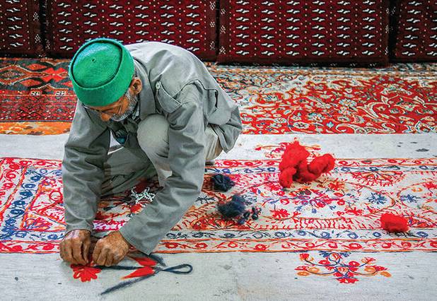 نمدمالی؛ میراثی که زیر کوبش ماشین‌آلات از نفس افتاد
