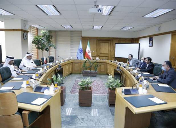دیدار سفیر قطر در تهران با رئیس کل بانک مرکزی