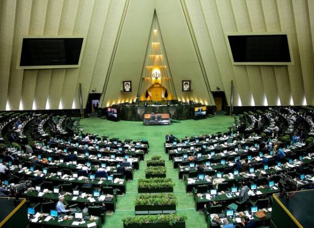 اختصاص منابع برای احداث پتروپالایشگاه و پارک‌های شیمیایی