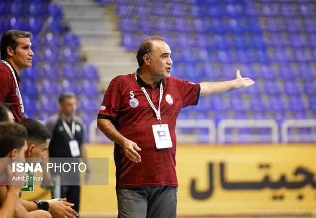 سرمربی پرواز: در نیمه دوم اسیر بی‌تجربگی شدیم/ هدف ما حفظ بازیکنان جوان در دوران سربازی‌ست