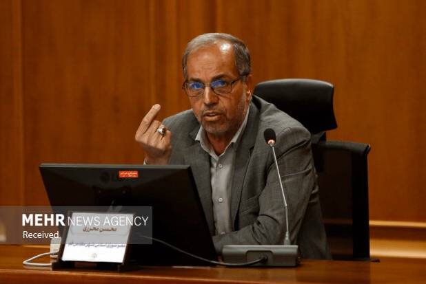 محرری:ضعف زیرساخت‌های گردشگری قم، انگیزه اقامت زائران را کاهش داده است