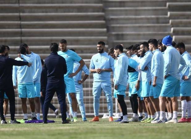 شرایط نامطلوب زمین تمرین استقلال + عکس