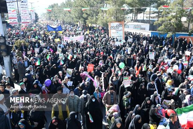 سخنرانی حجت‌الاسلام شیرازی در اجتماع باشکوه ۲۲ بهمن بیرجند