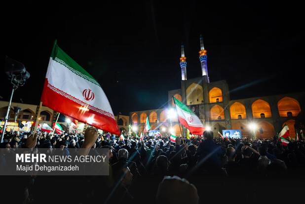 اجتماع عظیم خادمیاران رضوی یزد در بیعت با رهبر معظم انقلاب