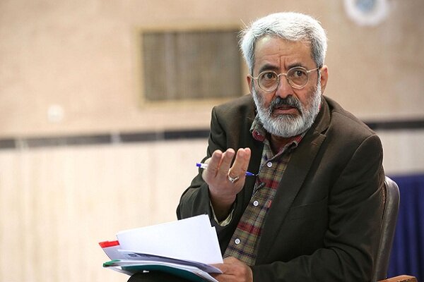 سلیمی نمین: تاکید رهبر انقلاب بر وحدت و قدرت مردم است