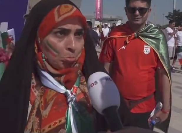 دابسمش جنجالی از مصاحبه خانم «بیکاز»!