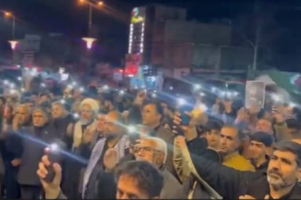 تاکید کوهدشتی‌ها بر خون‌خواهی رهبر شهید ملت