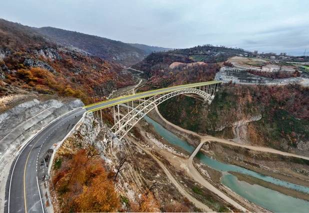 پل زیرقوسی ۲۸۱ متری سد گلورد افتتاح شد