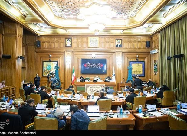 تأکید عضو شورای شهر تهران بر تکمیل "ایوان ری" توسط شهرداری