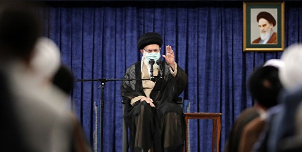 جمهوری اسلامی اژدهای هفت‌سر استکبار را عقب راند