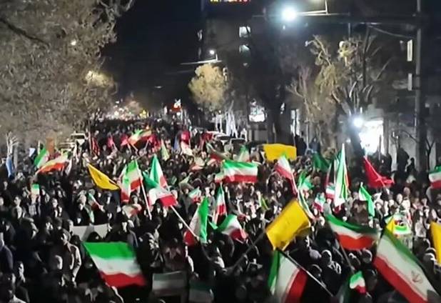 تجمع مردمی سوگ رهبر شهید انقلاب در کاشان