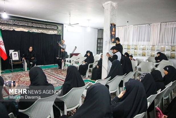محفل شعر امین بدون حضور رهبر شهید انقلاب در بجنورد
