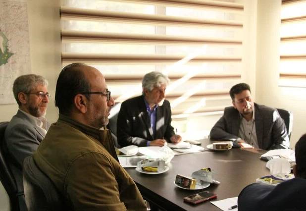 الزام دستگاه‌های اجرایی بروجرد به تسریع در نصب پنل‌های خورشیدی تا سال آینده