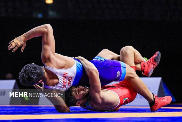 نفرات برتر چهار وزن نخست رقابت‌های کشتی فرنگی مشخص شدند