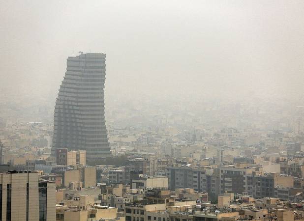 مصائب زندگی در تهران «وارونه»