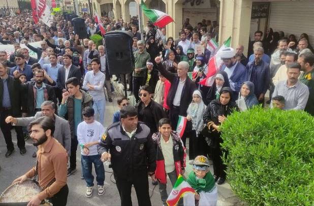 حضور حماسی مردم انقلابی بم، نمایش وفاداری به آرمان‌های بلند انقلاب