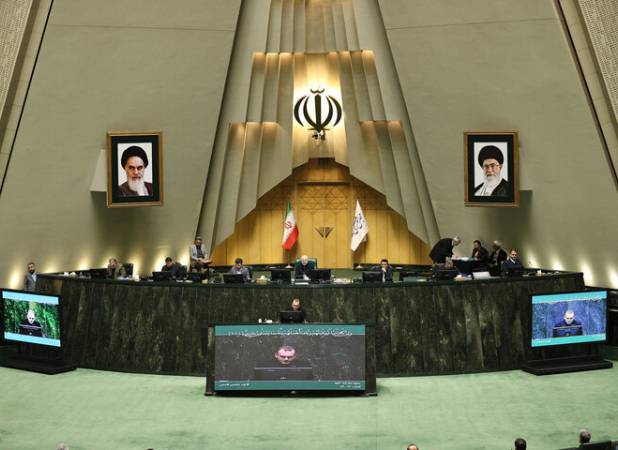 آیت الله سیدمجتبی خامنه ای شایسته‌ترین ادامه دهنده راه هدایت است