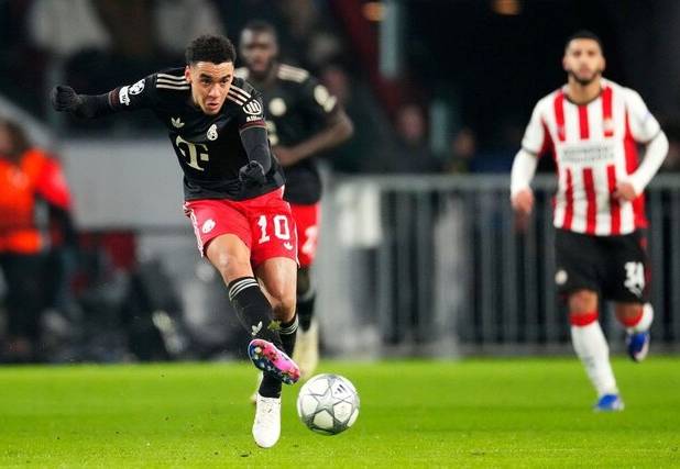 ستاره مونیخی‌ها تمدید کرد